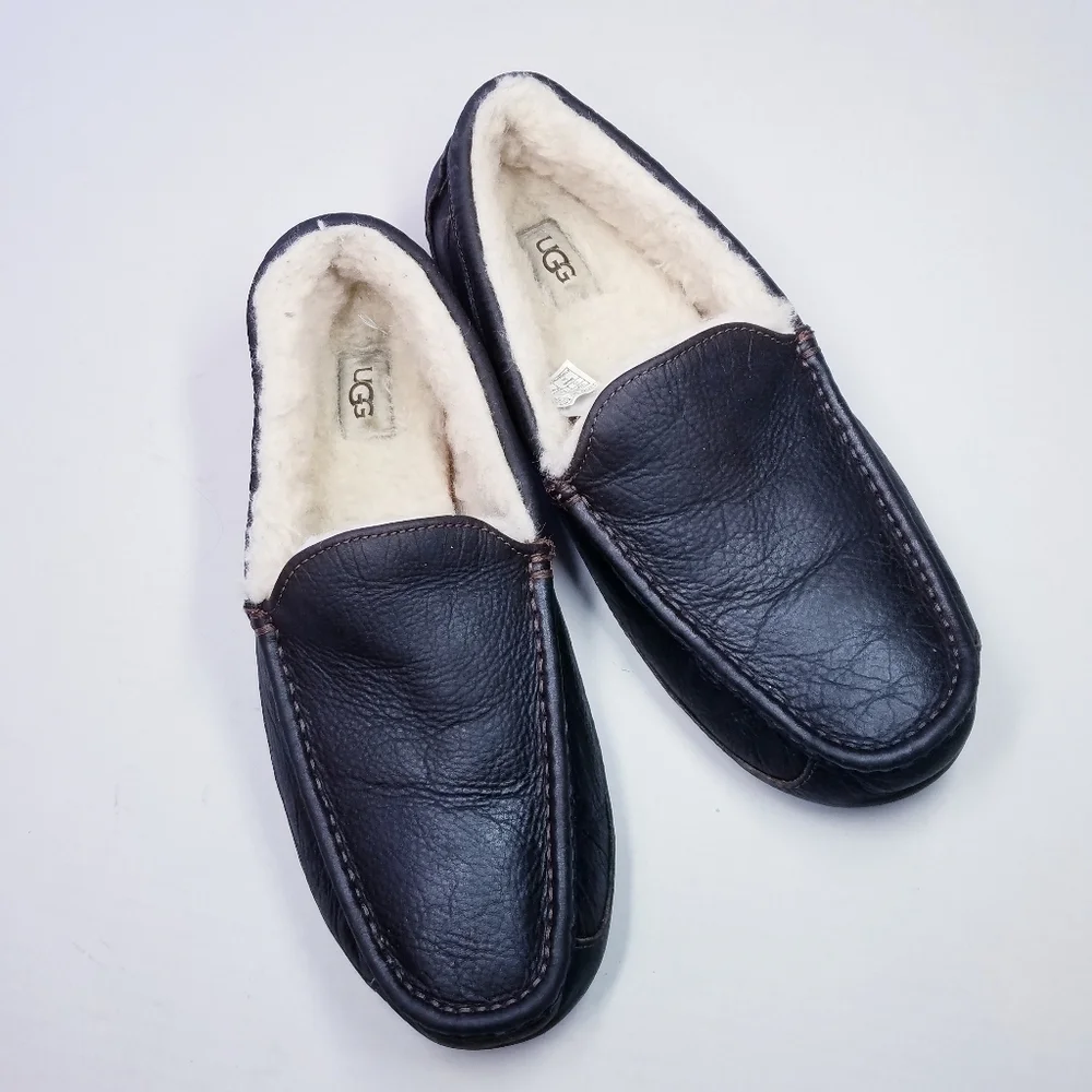 UGG | Mens Sherpa Lined Slippers‎ size 12, Brown